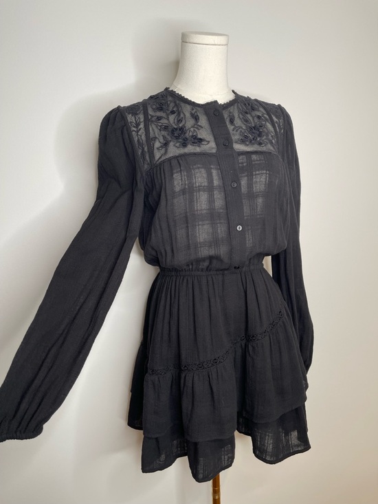 Zara Dresses & Skirts - ZARA Black Embroidered Velvet Long Sleeve Mini Cotton Puff Dress size M